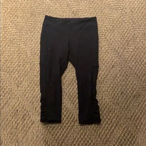 Black cropped ivivia leggings size 12